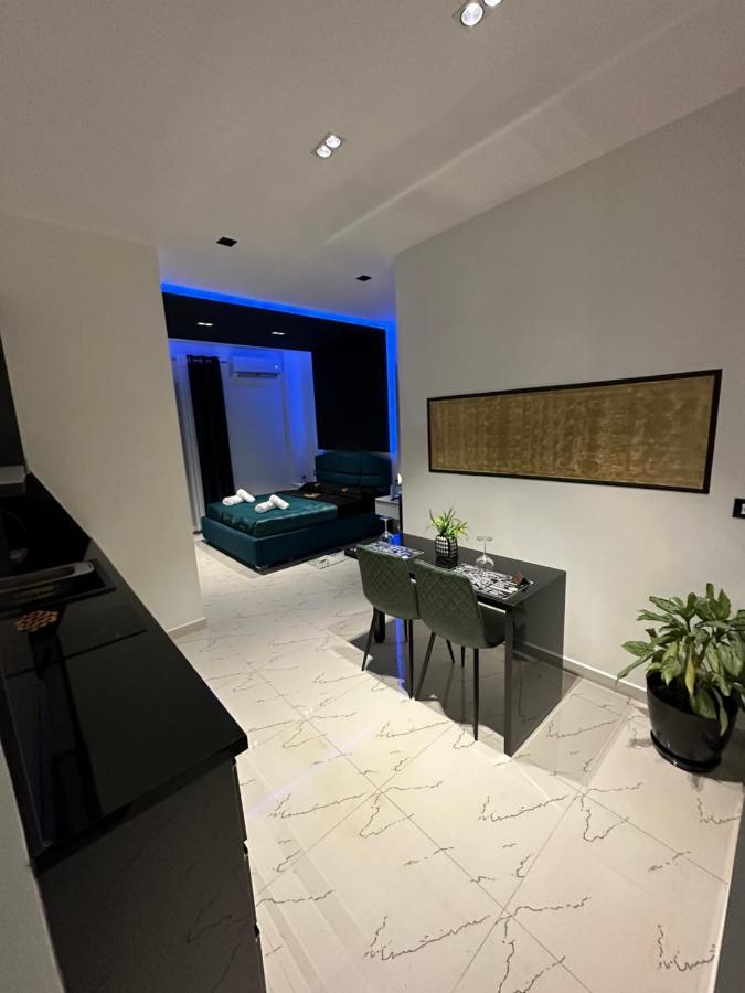 Sueno Apartments & Suites Тирана Экстерьер фото