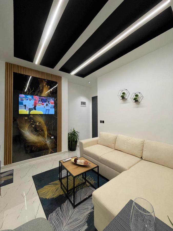 Sueno Apartments & Suites Тирана Экстерьер фото