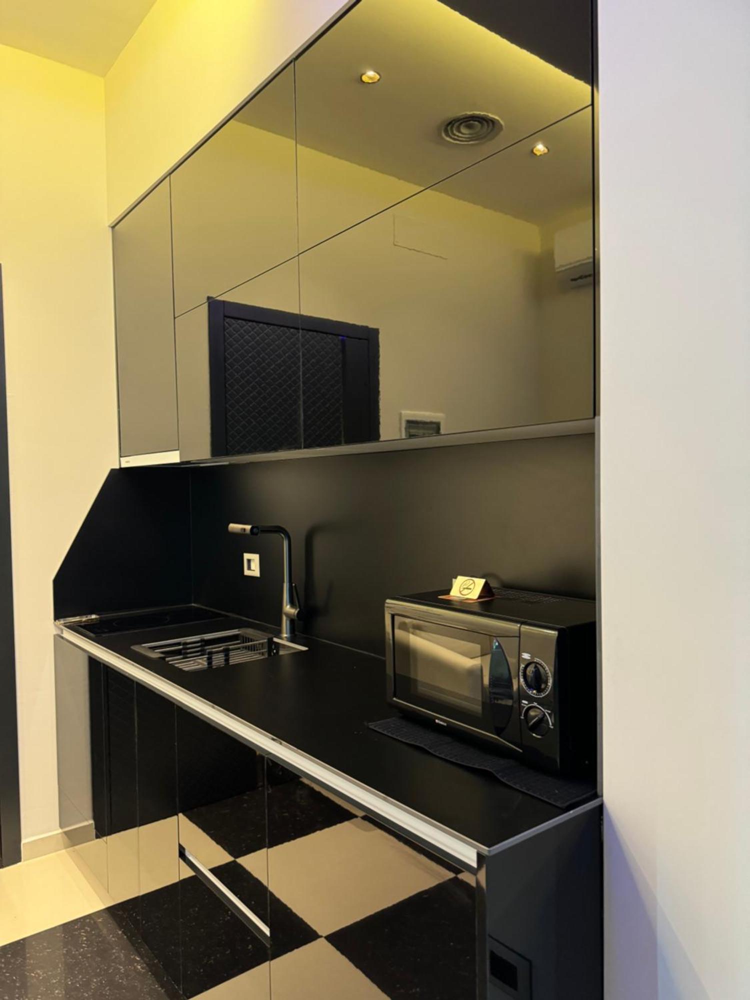 Sueno Apartments & Suites Тирана Экстерьер фото