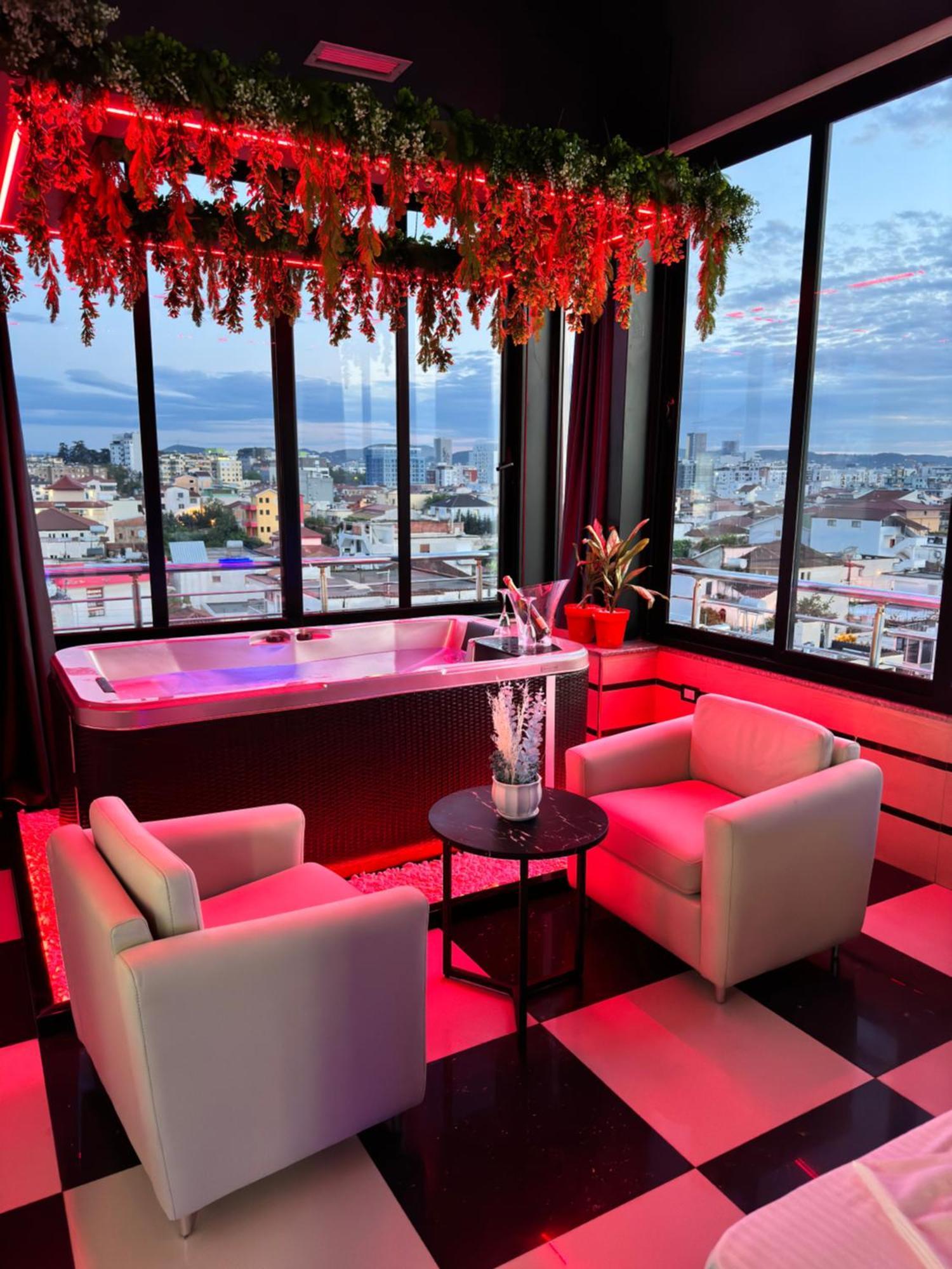 Sueno Apartments & Suites Тирана Экстерьер фото