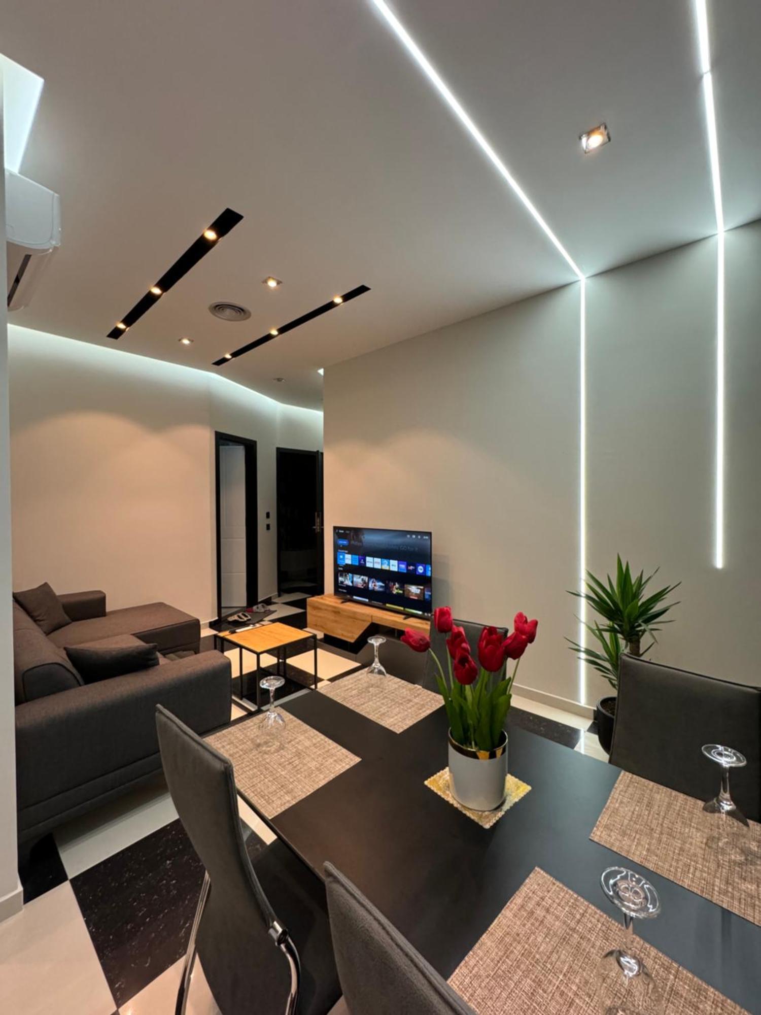 Sueno Apartments & Suites Тирана Экстерьер фото