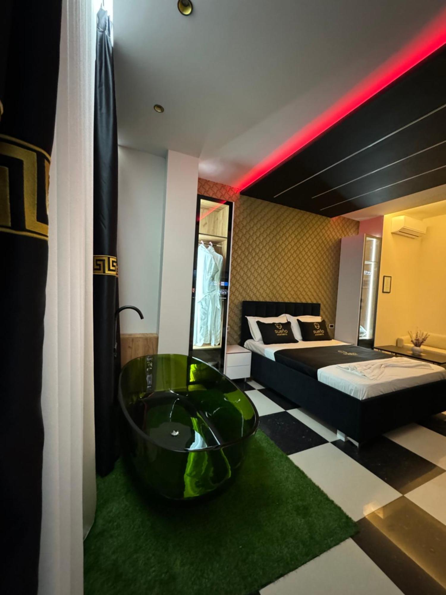 Sueno Apartments & Suites Тирана Экстерьер фото
