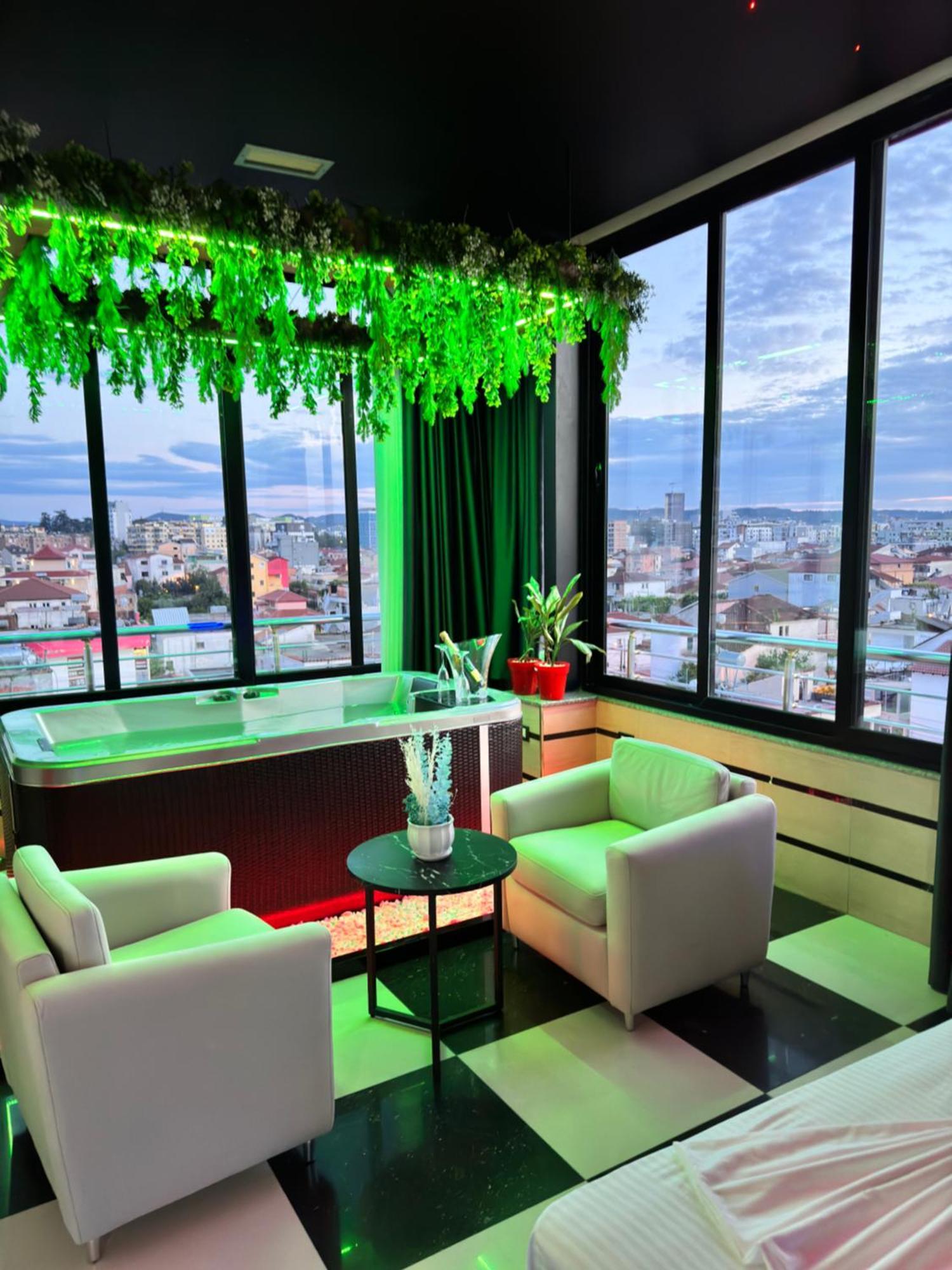 Sueno Apartments & Suites Тирана Экстерьер фото